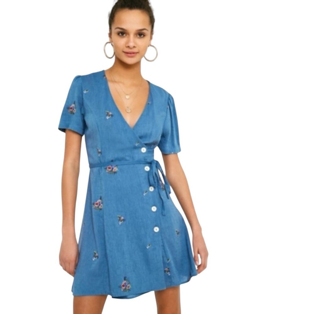 Urban Outfitters Blue Spring Mini Dress Embroidered Wrap Floral  Boho Chic S